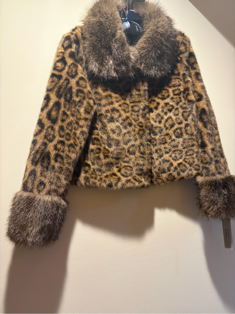 SHACI Faux Fur Leopard Crop JKT NWT